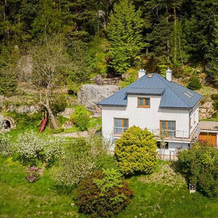 Apartman Pod Skalou V Ceskem Raji Besedice Dış mekan fotoğraf