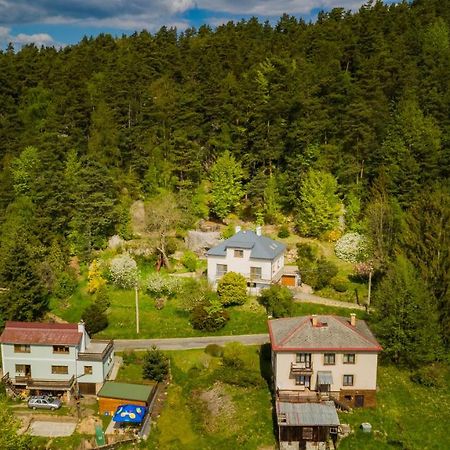 Apartman Pod Skalou V Ceskem Raji Besedice Dış mekan fotoğraf