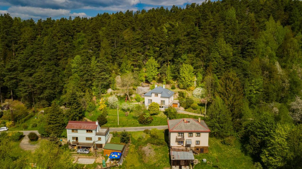 Apartman Pod Skalou V Ceskem Raji Besedice Dış mekan fotoğraf