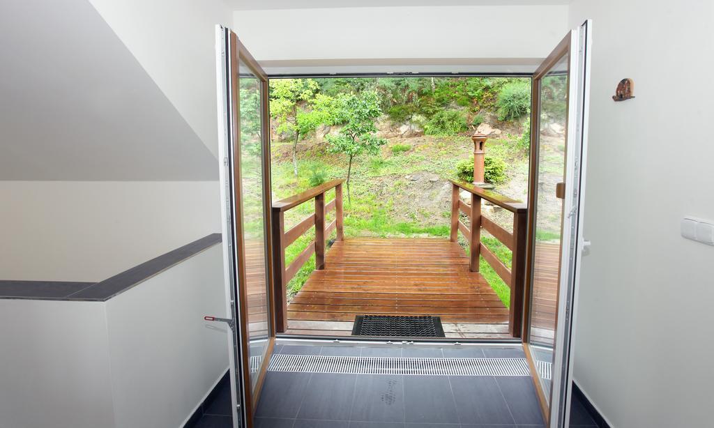 Apartman Pod Skalou V Ceskem Raji Besedice Dış mekan fotoğraf
