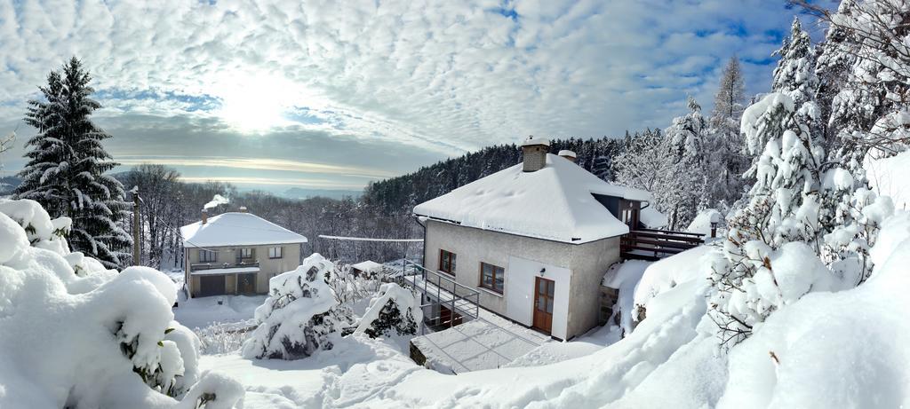 Apartman Pod Skalou V Ceskem Raji Besedice Dış mekan fotoğraf